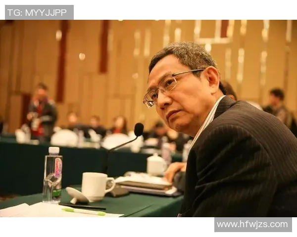 贾康直言不讳回应足球明星言论引发热议引发公众对体育与经济的深思