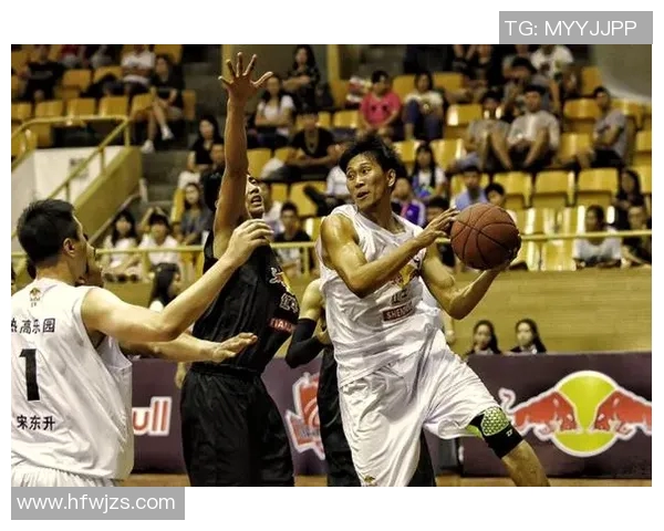 赛后分析：北京篮球队与成都篮球队的团队协作表现及其影响因素探讨