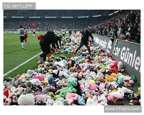 足球明星玩具大全图片展示让你领略球场魅力与童趣结合的完美瞬间