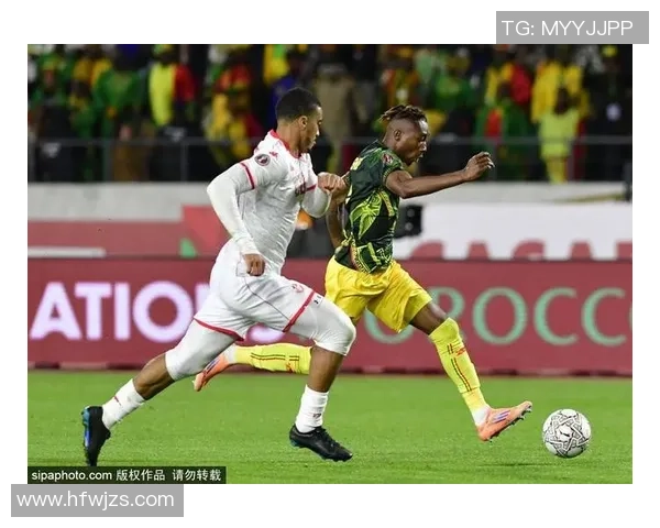 足球明星精彩瞬间高清图集展现球场风采与激情时刻